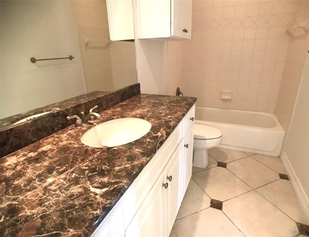 2104 Bancroft Street, Houston, TX 77027