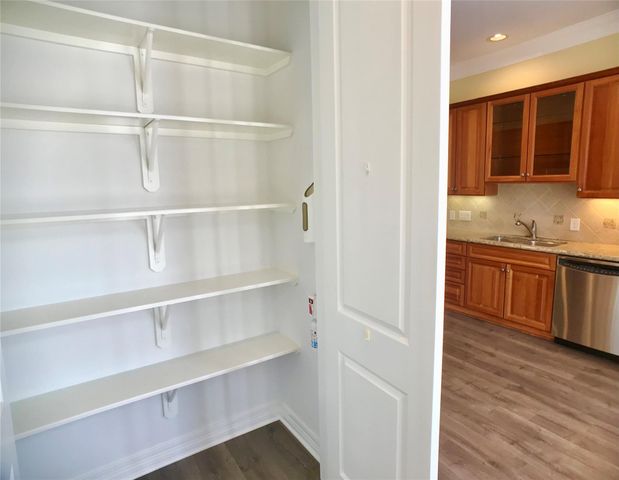 2104 Bancroft Street, Houston, TX 77027