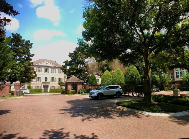 2104 Bancroft Street, Houston, TX 77027