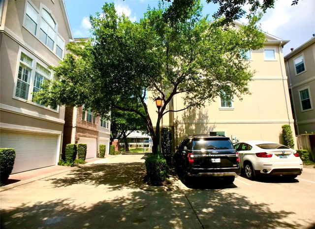 2104 Bancroft Street, Houston, TX 77027