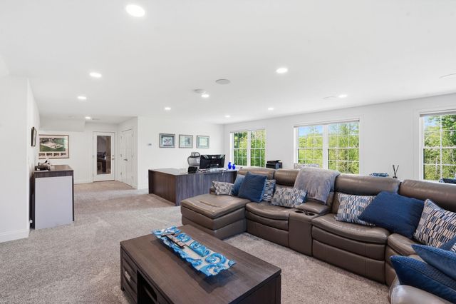 51 Colby Farm Road, Chester, NH 03036
