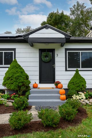 3 Pepperidge Drive, Waterford, CT 06375