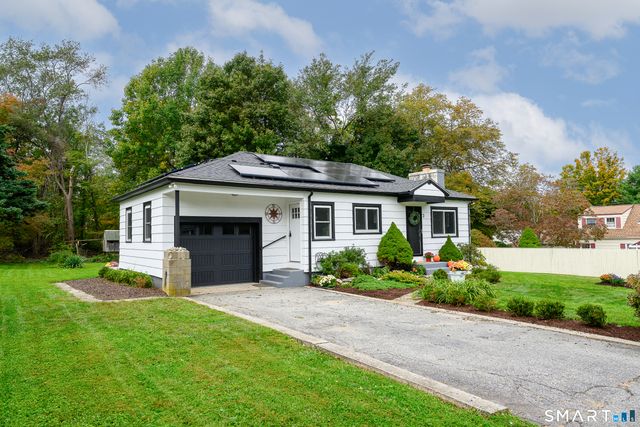 3 Pepperidge Drive, Waterford, CT 06375