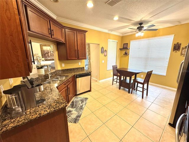 1483 HILLVIEW LANE, Tarpon Springs, FL 34689