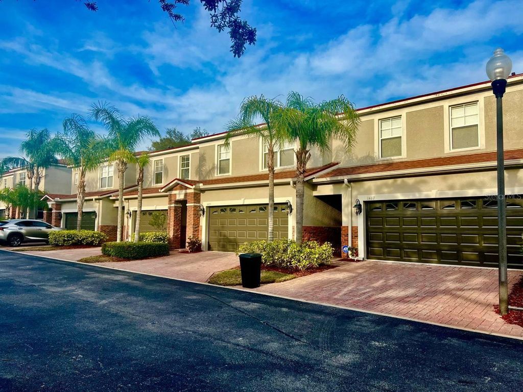 1483 HILLVIEW LANE, Tarpon Springs, FL 34689