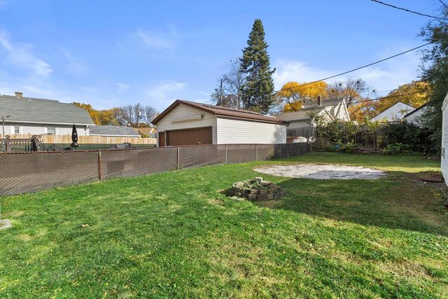 326 S 60th STREET, Milwaukee, WI 53214