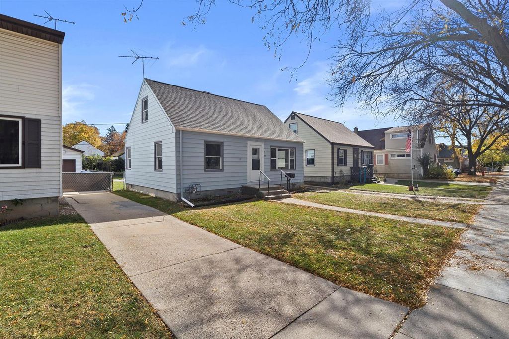 326 S 60th STREET, Milwaukee, WI 53214