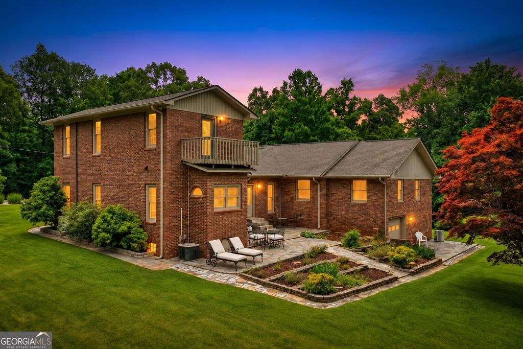 2850 Appalachian Highway, Blue Ridge, GA 30513 — exterior