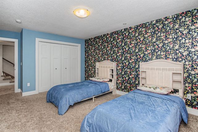 301 Hawthorne Circle, Gilbert, IA 50105