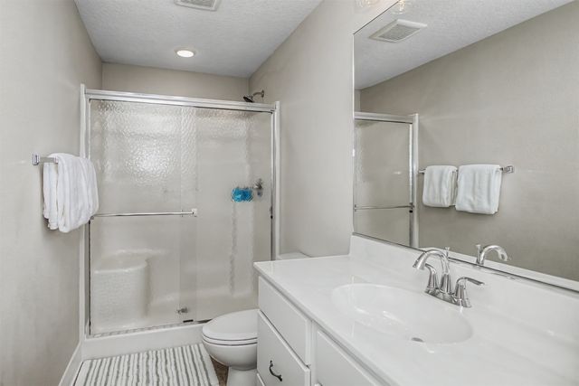 301 Hawthorne Circle, Gilbert, IA 50105