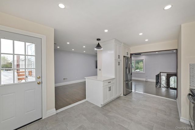 105 N Lewis Avenue, Lindenhurst, NY 11757