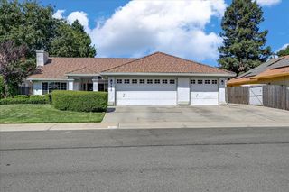 1815 Creekwood Dr, Yuba City, CA 95993
