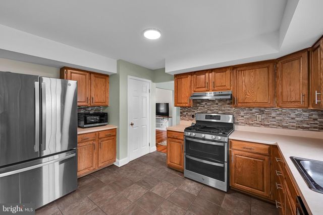 230 HOPE DR, Blandon, PA 19510