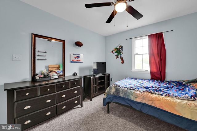 230 HOPE DR, Blandon, PA 19510