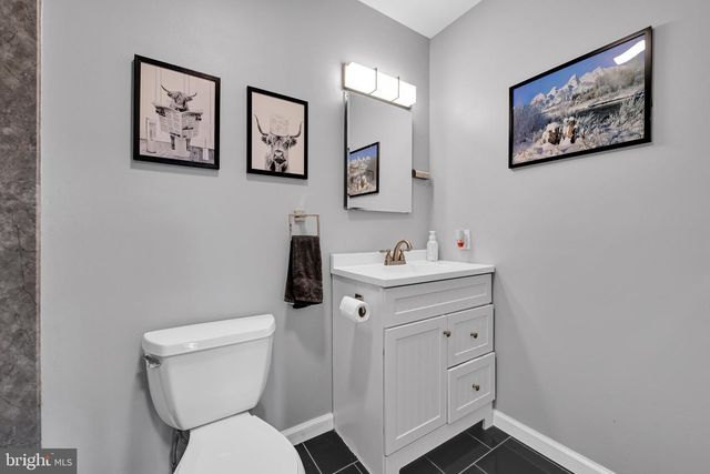 230 HOPE DR, Blandon, PA 19510