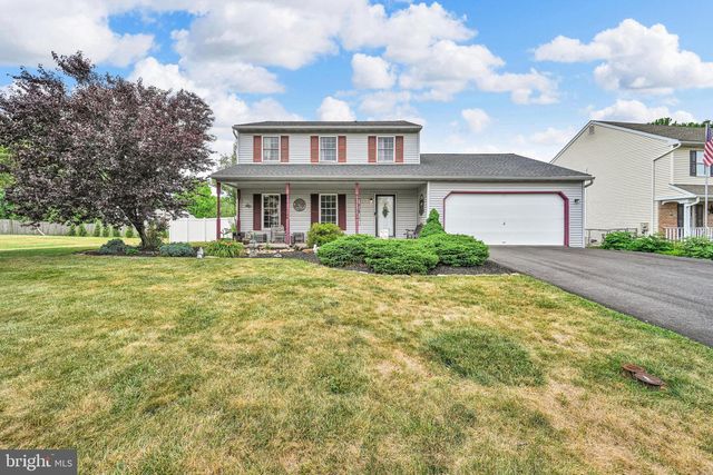 230 HOPE DR, Blandon, PA 19510