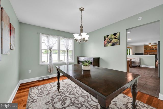 230 HOPE DR, Blandon, PA 19510