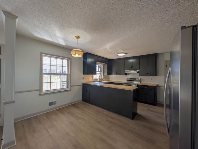 207 Old Salem Road, Moore, SC 29369