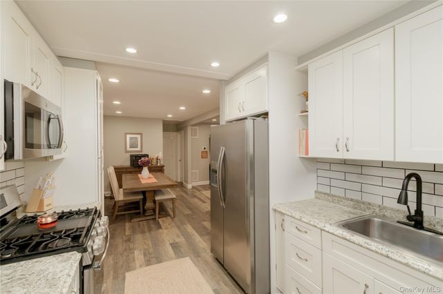 21 Wabil Road, Miller Place, NY 11764