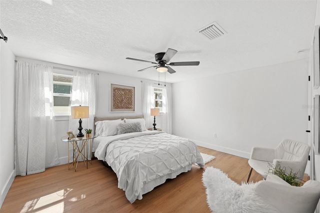 206 E NORTH STREET, Tampa, FL 33604