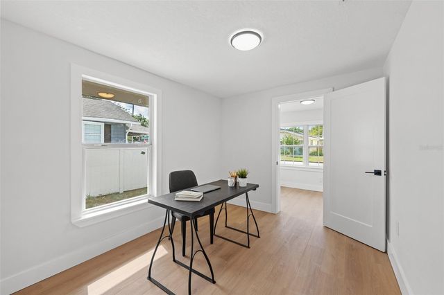 206 E NORTH STREET, Tampa, FL 33604