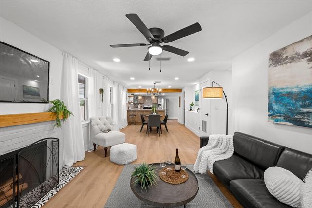 206 E NORTH STREET, Tampa, FL 33604