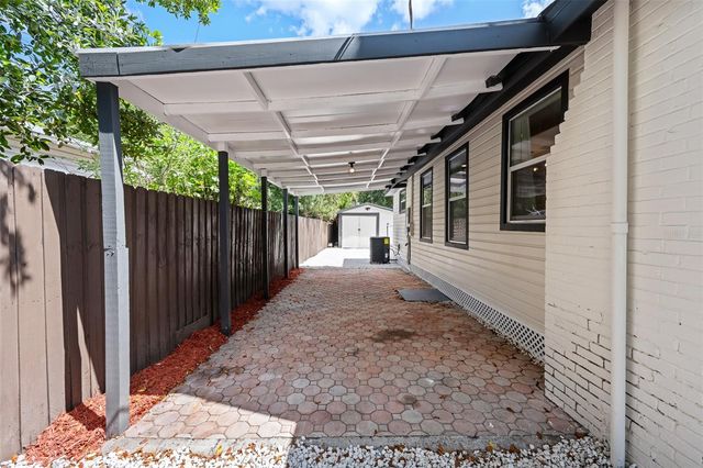 206 E NORTH STREET, Tampa, FL 33604