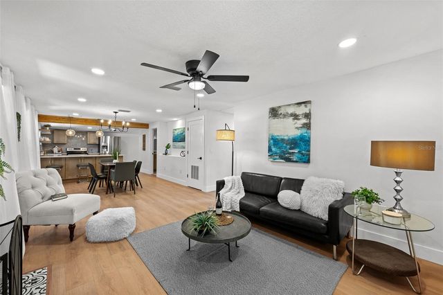 206 E NORTH STREET, Tampa, FL 33604