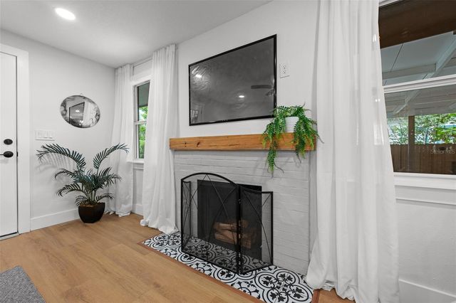 206 E NORTH STREET, Tampa, FL 33604