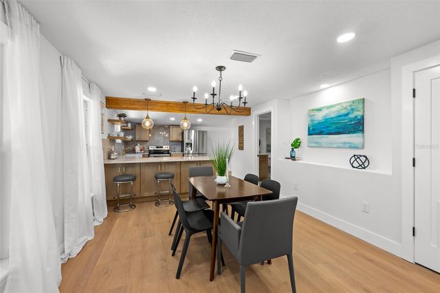 206 E NORTH STREET, Tampa, FL 33604