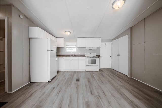 410 AVENUE A WAHNETA E, Winter Haven, FL 33880