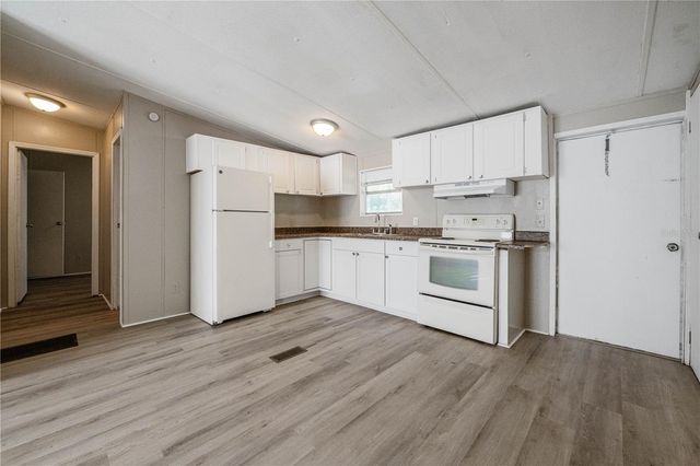 410 AVENUE A WAHNETA E, Winter Haven, FL 33880