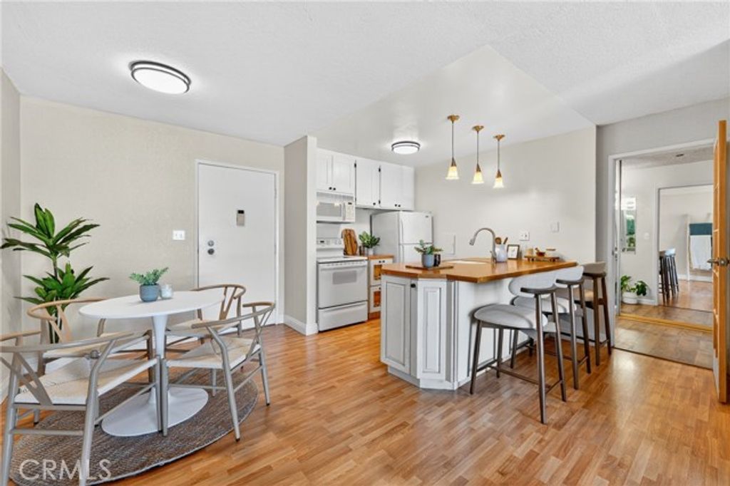 5585 E Pacific Coast Highway 161, Long Beach, CA 90804