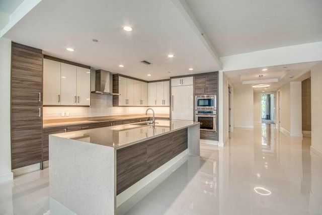 2700 Donald Ross Road 306, Palm Beach Gardens, FL 33410
