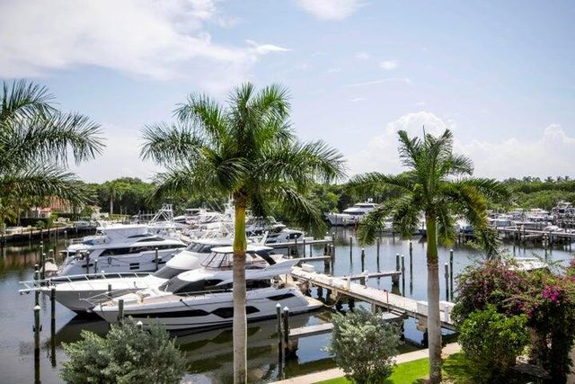 2700 Donald Ross Road 306, Palm Beach Gardens, FL 33410