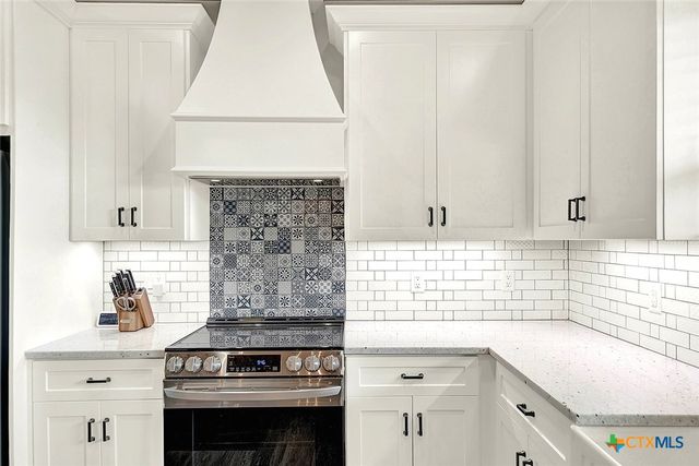 1474 CR 342, La Vernia, TX 78121