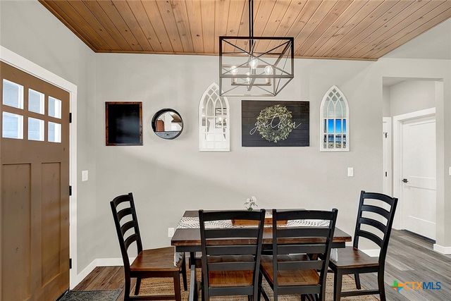 1474 CR 342, La Vernia, TX 78121