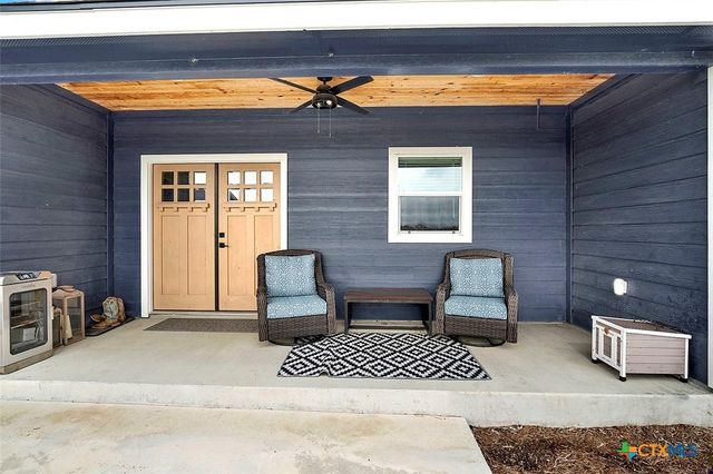 1474 CR 342, La Vernia, TX 78121