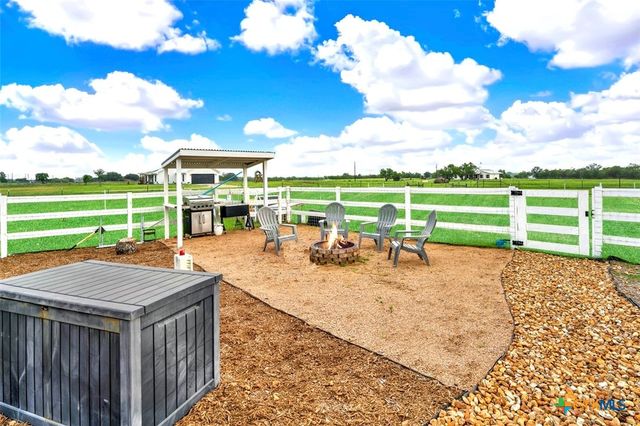 1474 CR 342, La Vernia, TX 78121