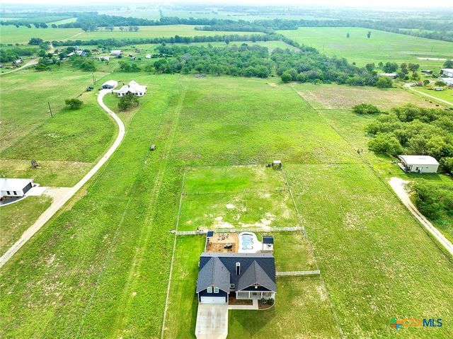 1474 CR 342, La Vernia, TX 78121