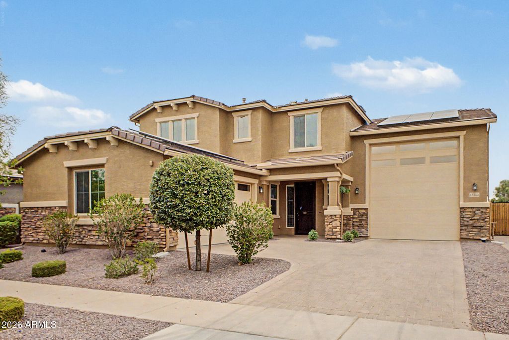 17352 W HEDGEHOG Place, Surprise, AZ 85387 — photo 3