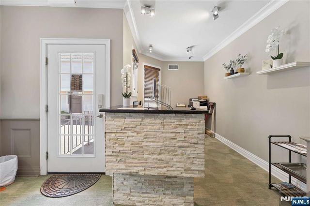 374 Summit Avenue, Hackensack, NJ 07601