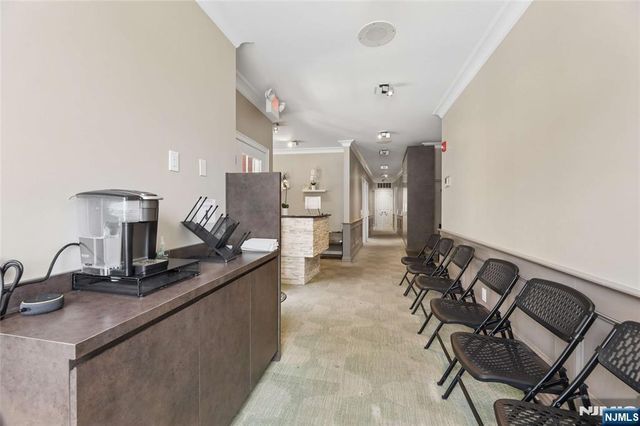 374 Summit Avenue, Hackensack, NJ 07601