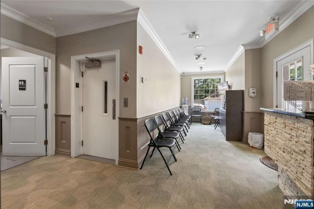 374 Summit Avenue, Hackensack, NJ 07601