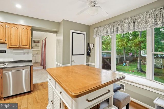 3140 APPLE CREEK LN, Waldorf, MD 20603
