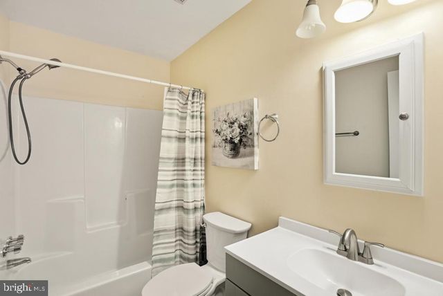 3140 APPLE CREEK LN, Waldorf, MD 20603