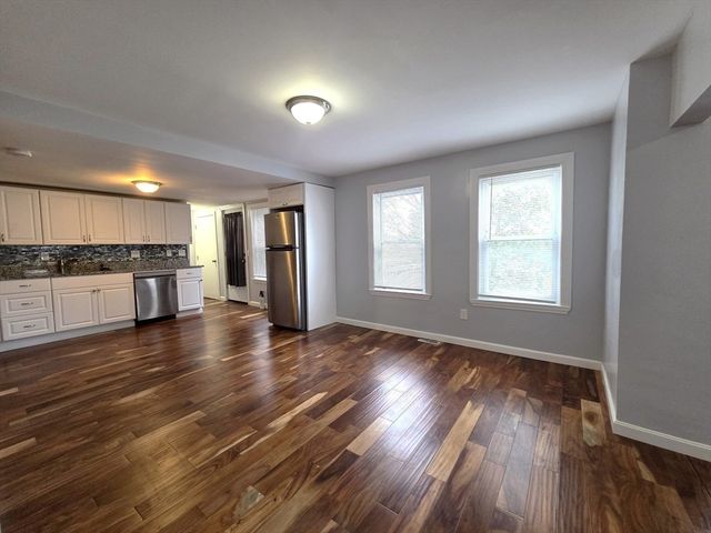 69 Pratt St 1, Avon, MA 02322