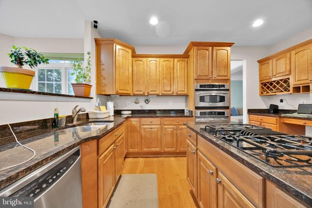 3379 OAKHAM DR, Triangle, VA 22172
