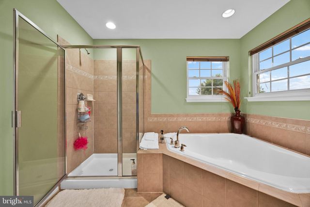 3379 OAKHAM DR, Triangle, VA 22172