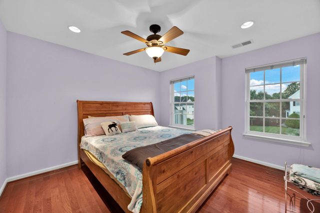 3379 OAKHAM DR, Triangle, VA 22172